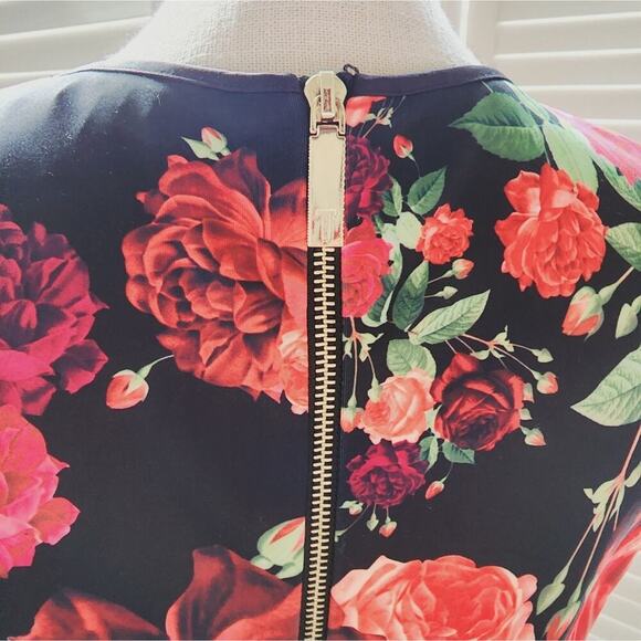 Ted Baker Xylee Skater Dress Floral Scuba Cap Sleeve Fit&Flare BlackRed Size 3/8 - Picture 7 of 10